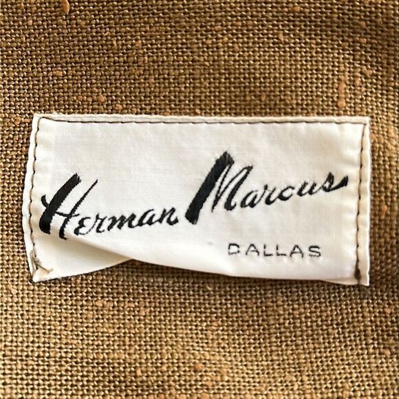 Vintage 60s Herman Marcus tan light nubby tweed jacket with gold buttons - Picture 8 of 9